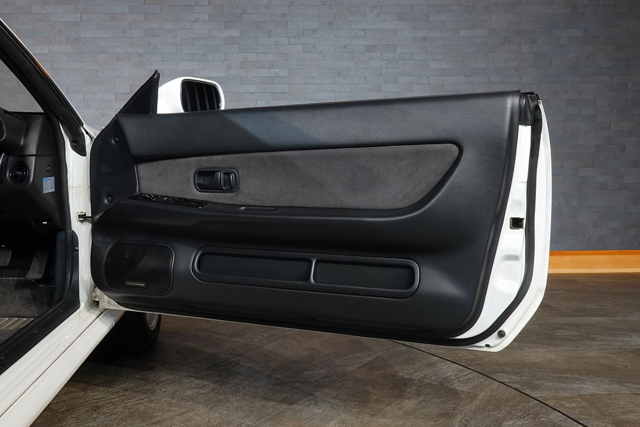 1994 Nissan SKYLINE GT-R BNR32 R32 Skyline GT-R, V-SPEC II Style, Brembo Brakes, Factory 17in V-SPEC II Alloy Wheels