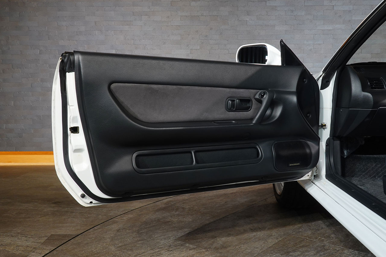 1994 Nissan SKYLINE GT-R BNR32 R32 Skyline GT-R, V-SPEC II Style, Brembo Brakes, Factory 17in V-SPEC II Alloy Wheels