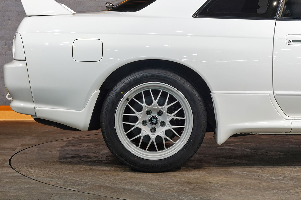 1994 Nissan SKYLINE GT-R BNR32 R32 Skyline GT-R, V-SPEC II Style, Brembo Brakes, Factory 17in V-SPEC II Alloy Wheels