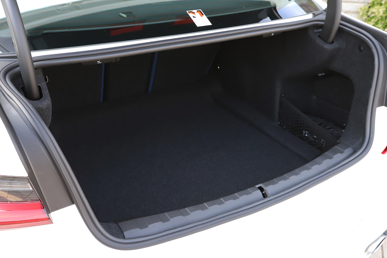 2021 BMW Alpina B3 