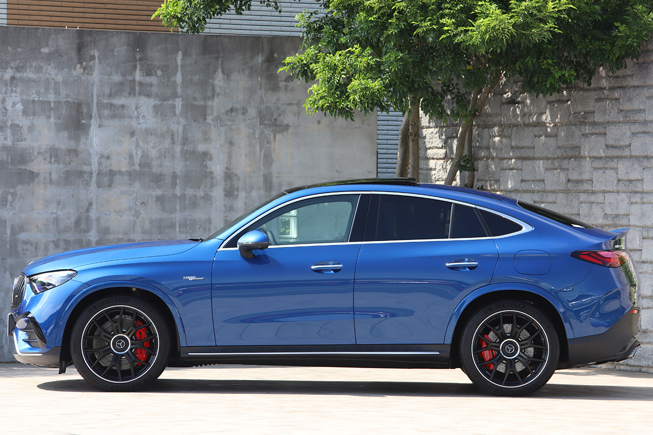2025 Mercedes-AMG glc-class 