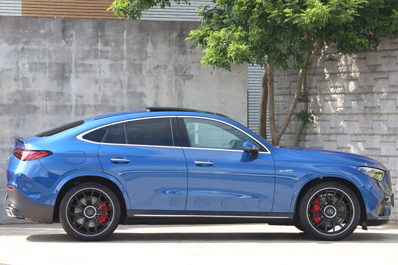 2025 Mercedes-AMG glc-class 