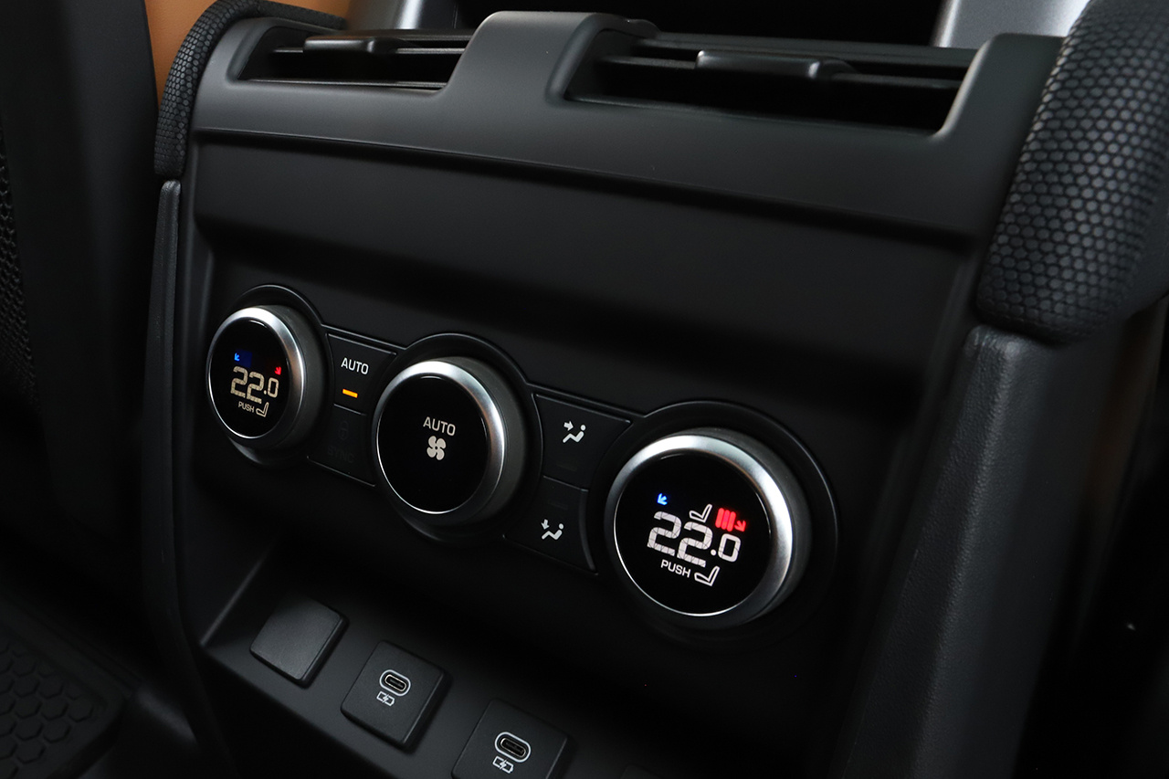 2024 Land Rover DEFENDER 