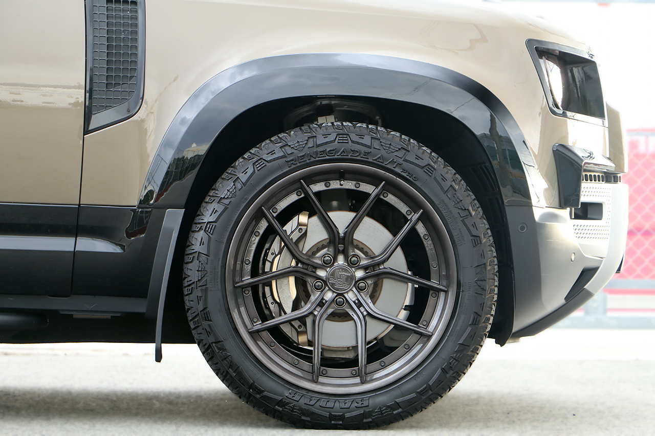 2023 Land Rover DEFENDER null