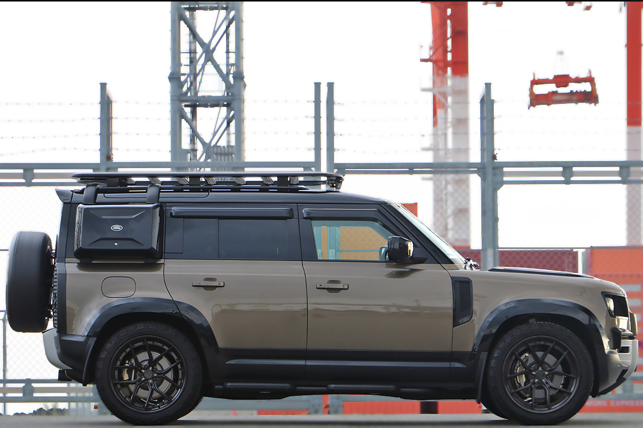 2023 Land Rover DEFENDER null