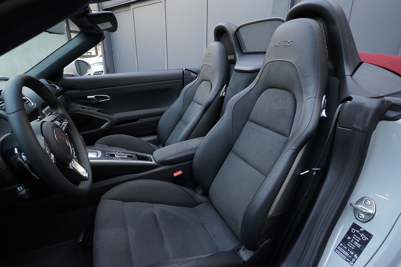 2025 Porsche 718 BOXSTER null