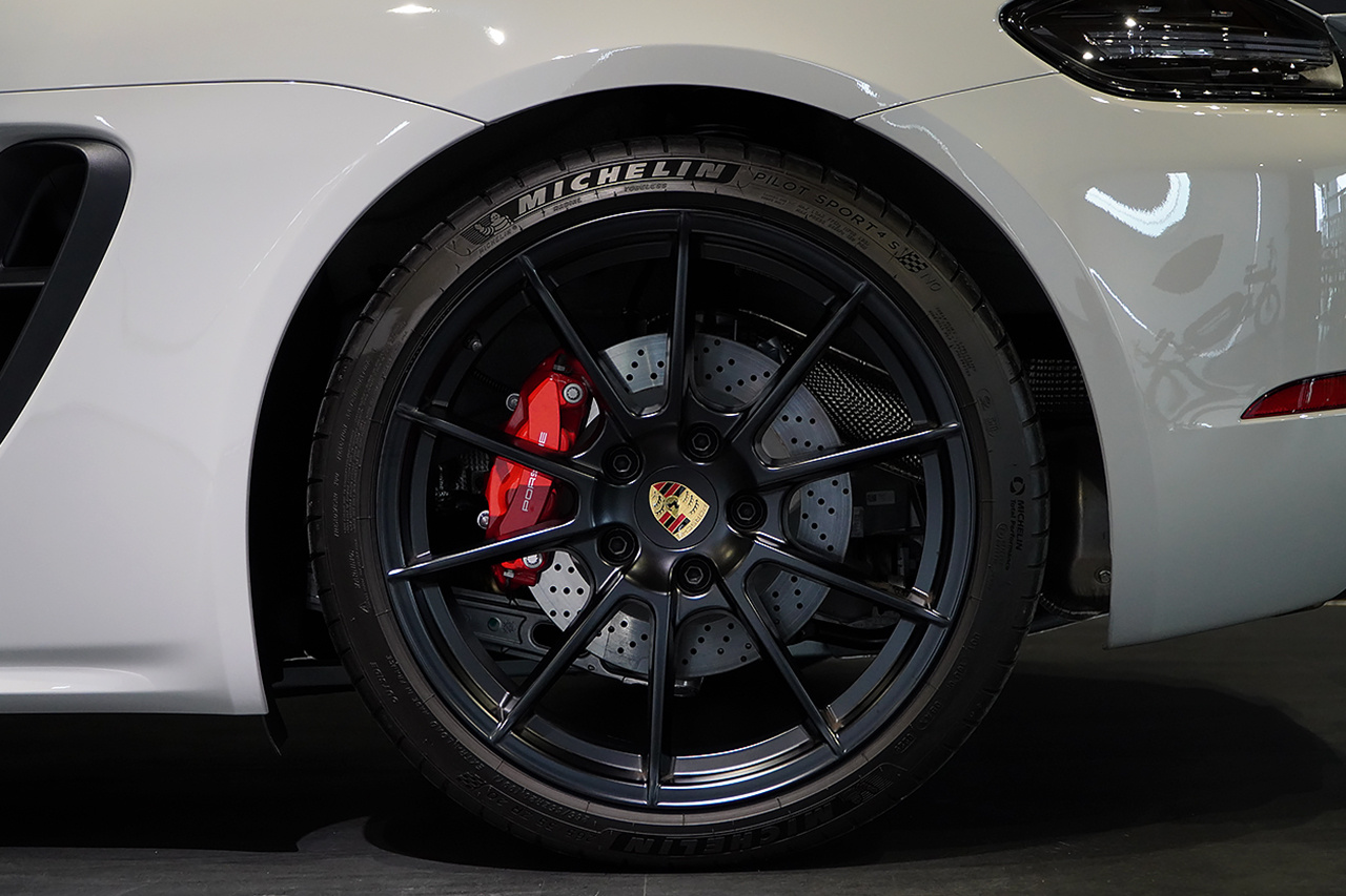 2025 Porsche 718 BOXSTER null