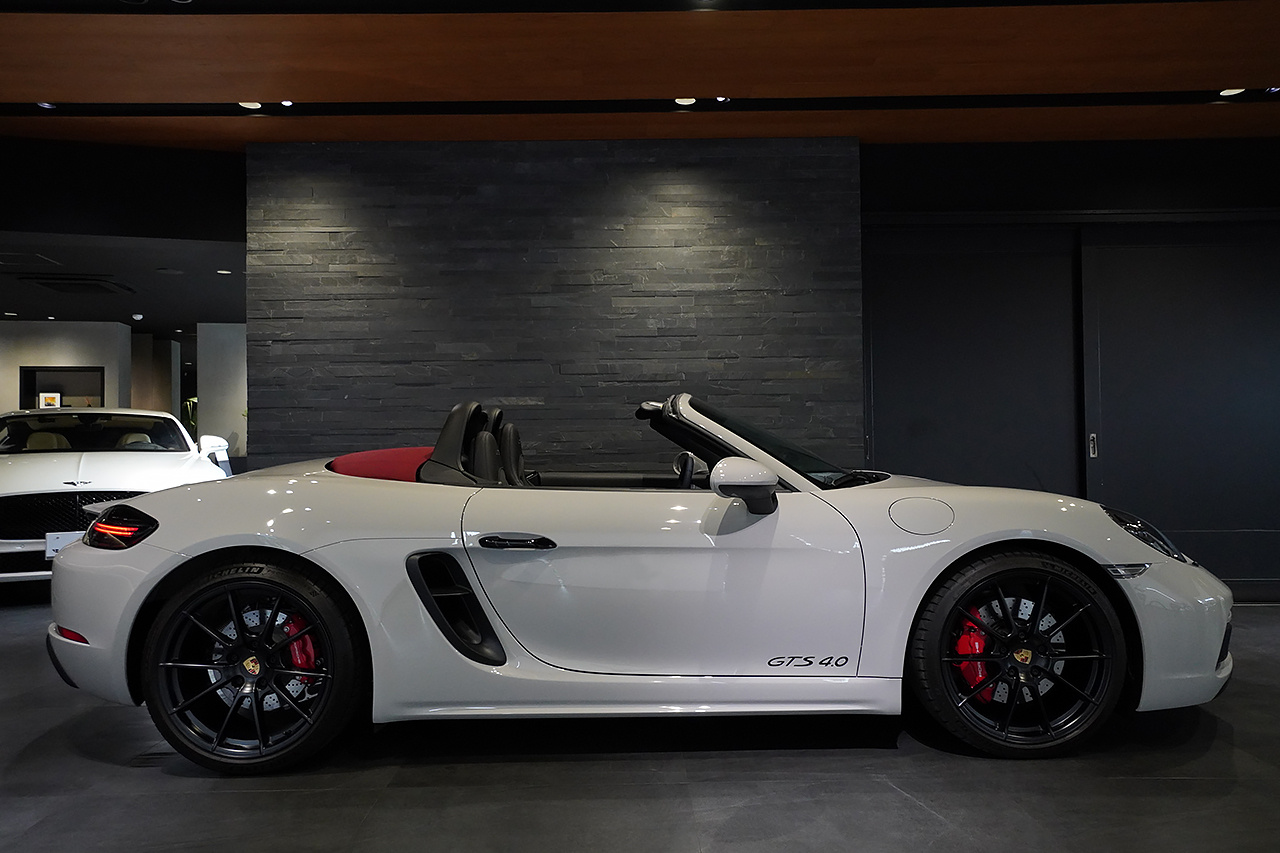 2025 Porsche 718 BOXSTER null