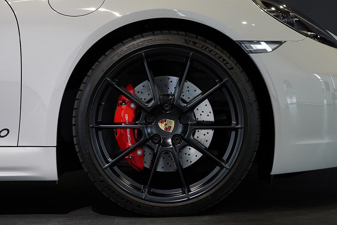 2025 Porsche 718 BOXSTER null