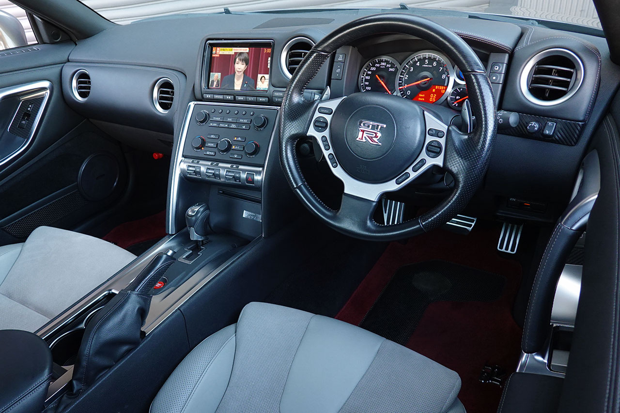 2010 Nissan GT-R R35 GT-R Premium Edition, Titanium Gray, NISMO Front Under Spoiler・Side Skirts・Rear Under Spoiler