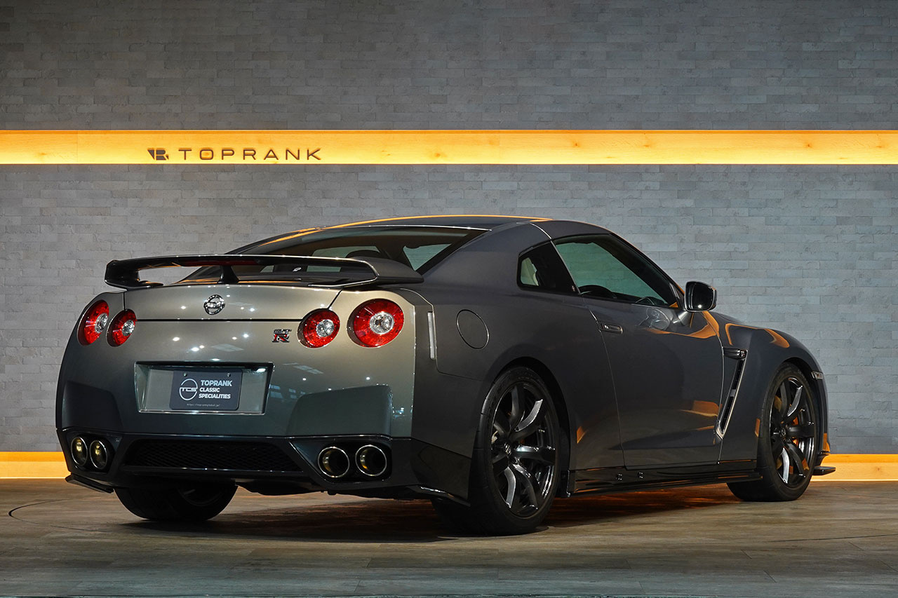 2010 Nissan GT-R R35 GT-R Premium Edition, Titanium Gray, NISMO Front Under Spoiler・Side Skirts・Rear Under Spoiler