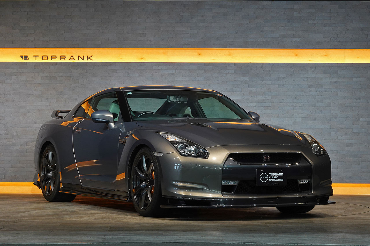 2010 Nissan GT-R R35 GT-R Premium Edition, Titanium Gray, NISMO Front Under Spoiler・Side Skirts・Rear Under Spoiler