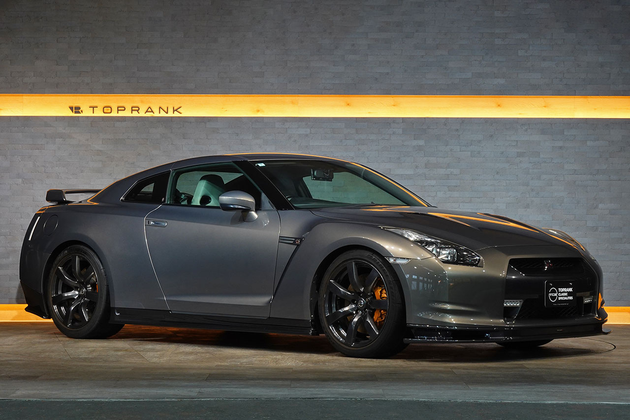 2010 Nissan GT-R R35 GT-R Premium Edition, Titanium Gray, NISMO Front Under Spoiler・Side Skirts・Rear Under Spoiler