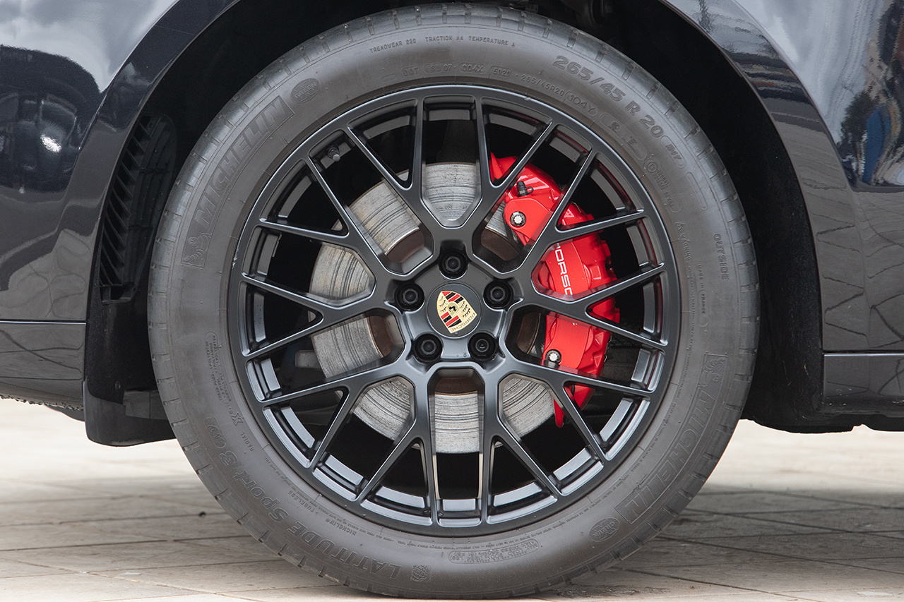 2021 Porsche MACAN null