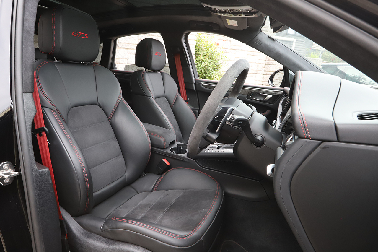 2021 Porsche MACAN null