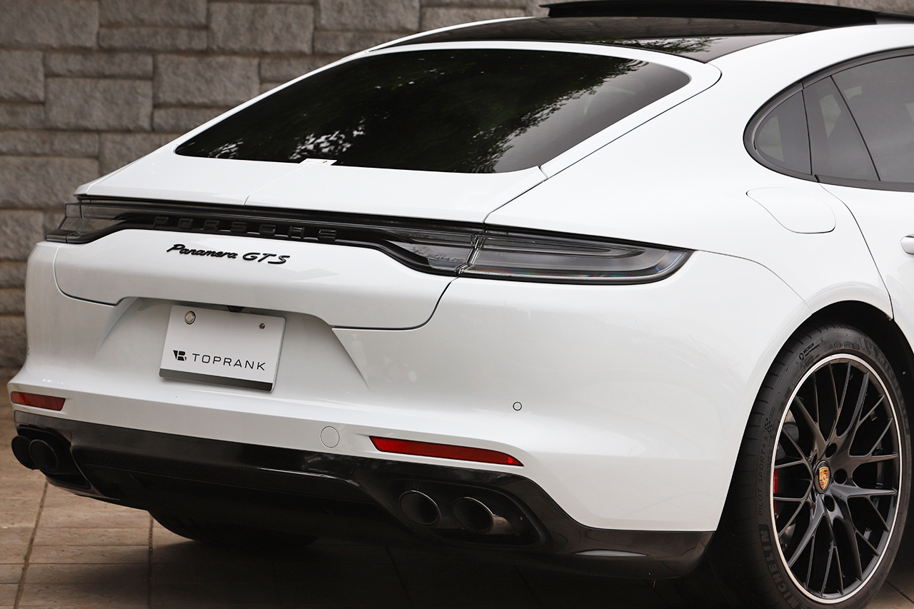 2024 Porsche PANAMERA null