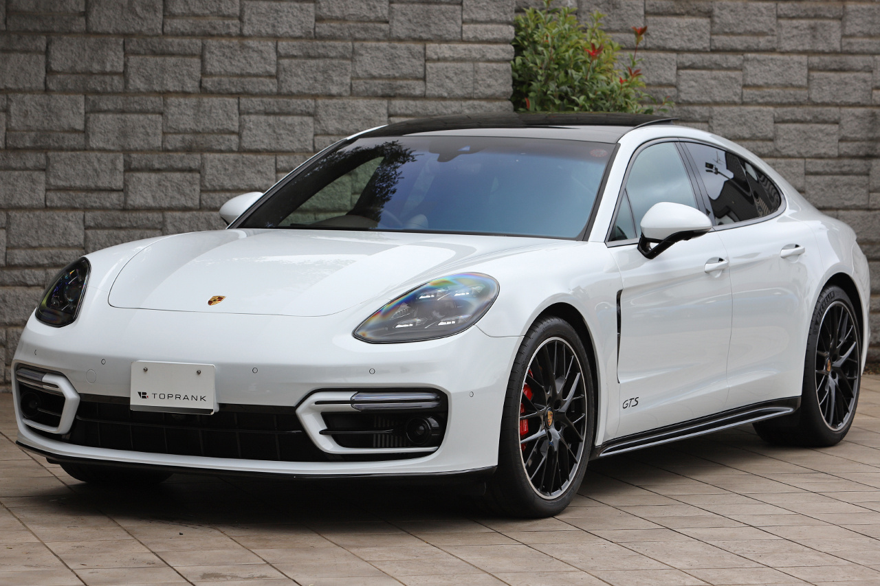 2024 Porsche PANAMERA null