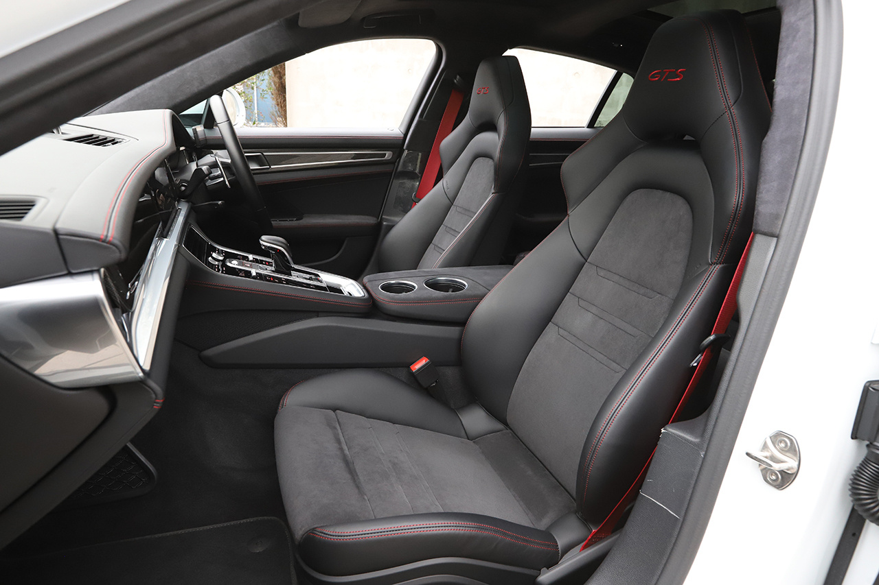 2024 Porsche PANAMERA null