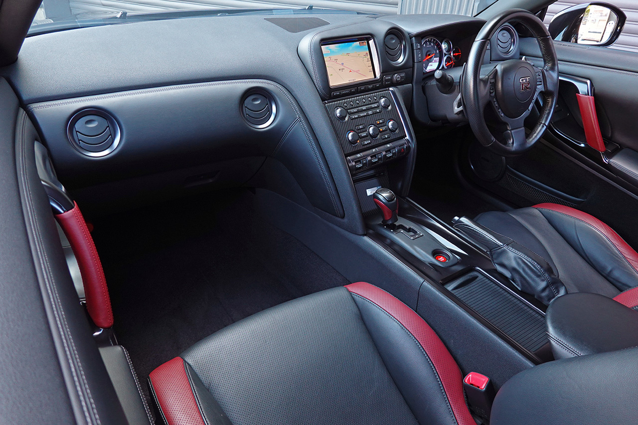 2012 Nissan GT-R R35 GT-R BLACK EDITION, Nismo Aero Parts, Add-on Rear Spoiler, RAYS TE37 Saga S-Plus 20 Inch Wheels