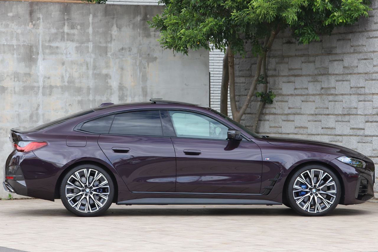 2024 BMW 4 SERIES null