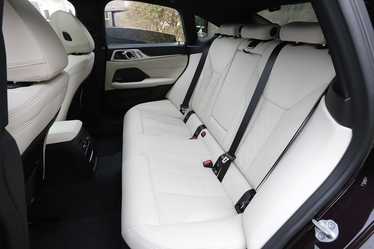 2024 BMW 4 SERIES null