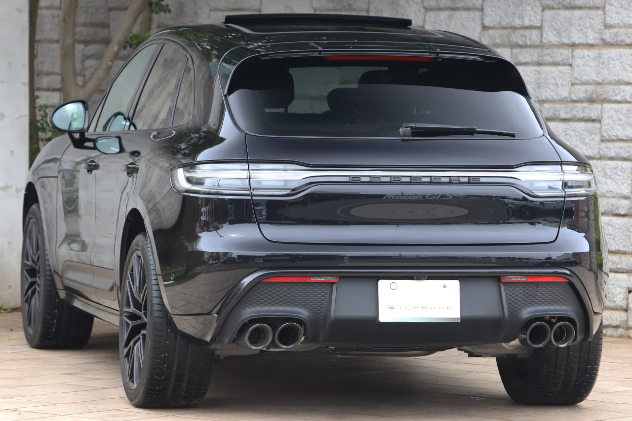 2024 Porsche MACAN 