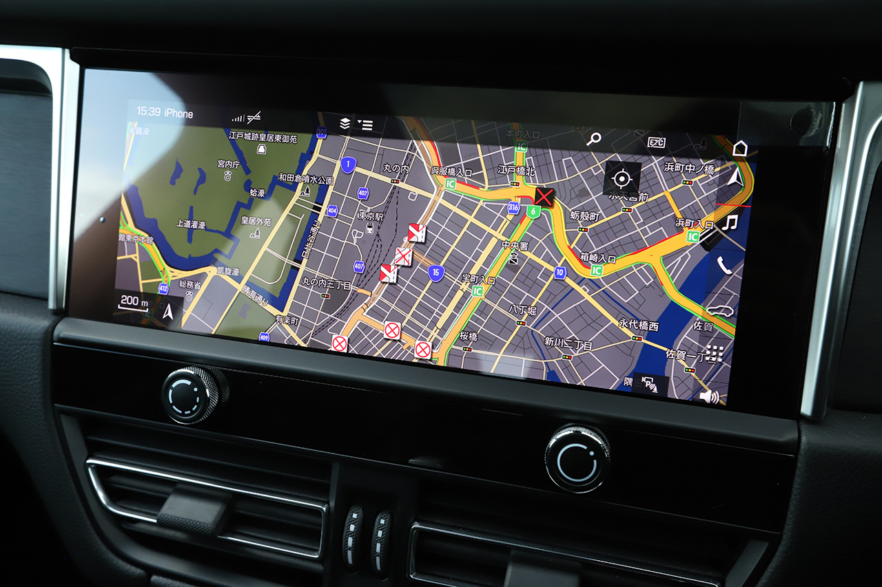 2024 Porsche MACAN 