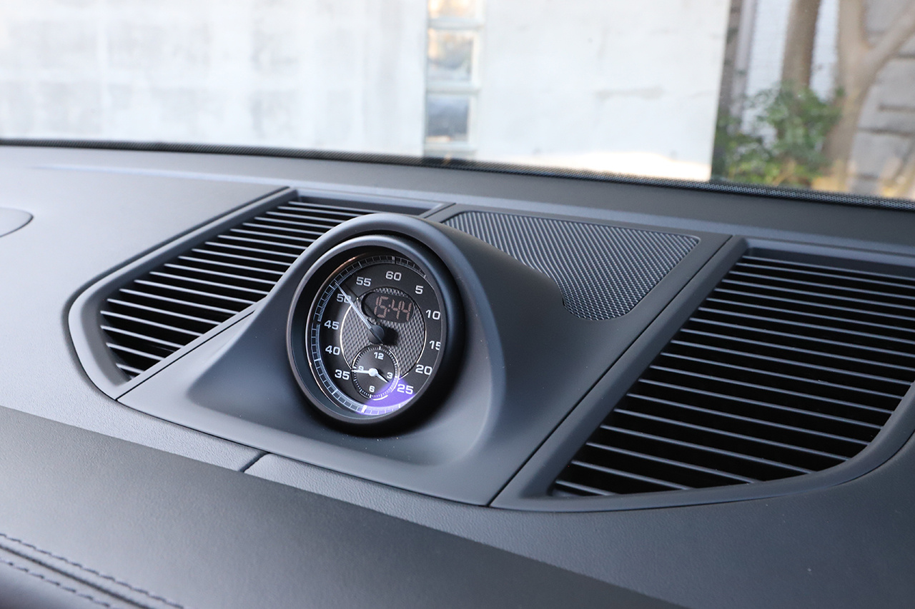 2023 Porsche MACAN null