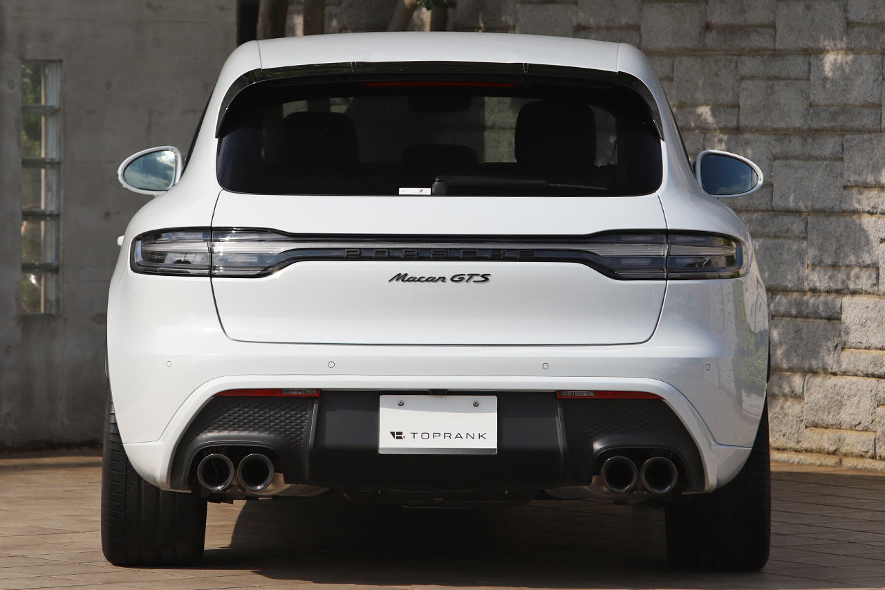 2023 Porsche MACAN null
