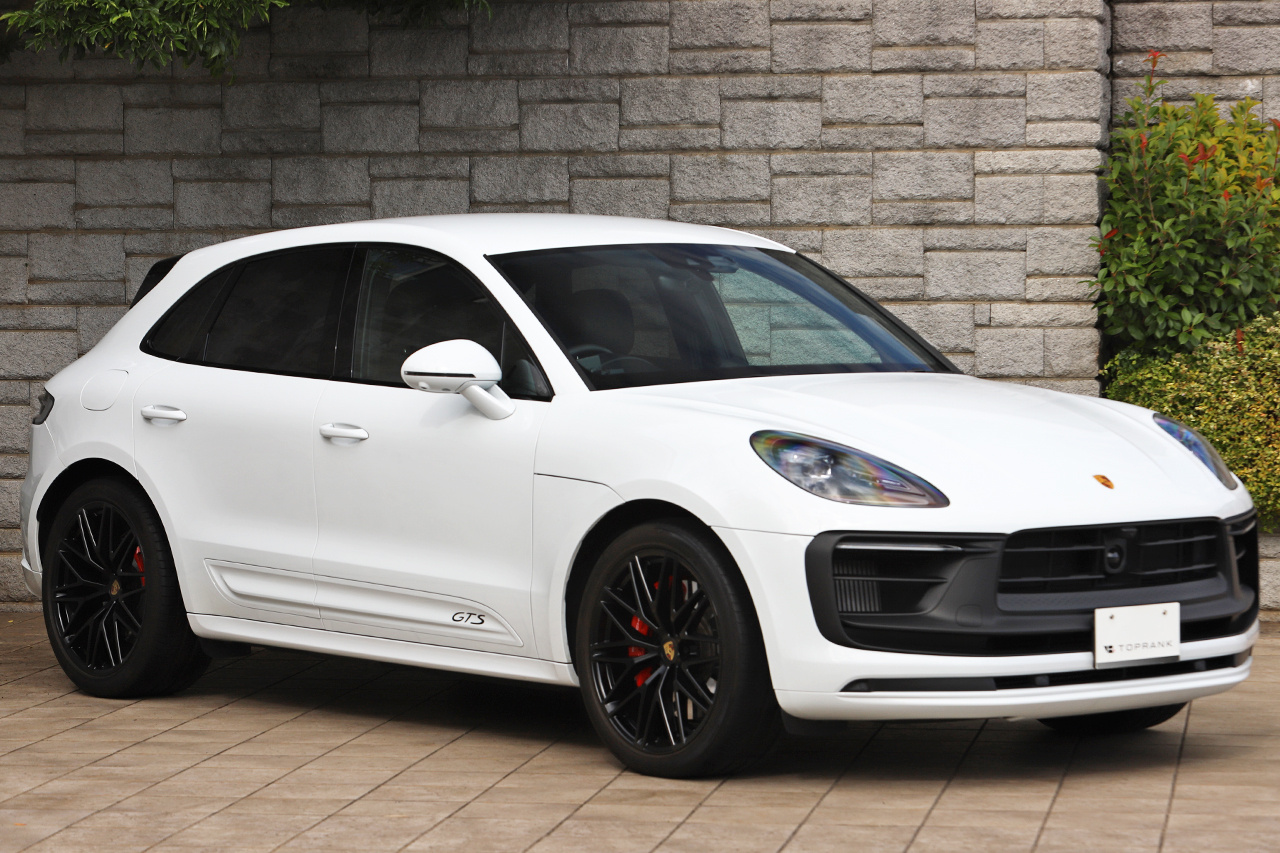 2023 Porsche MACAN null
