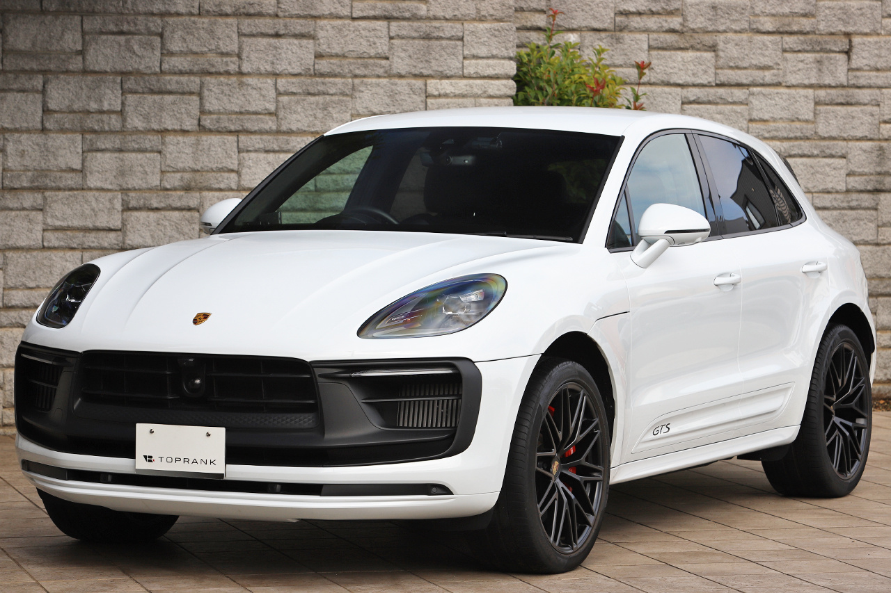 2023 Porsche MACAN null