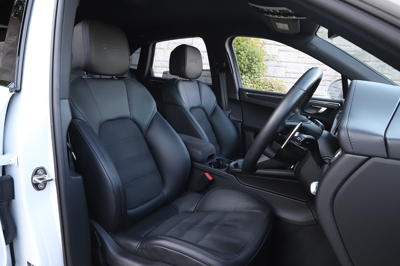 2023 Porsche MACAN null