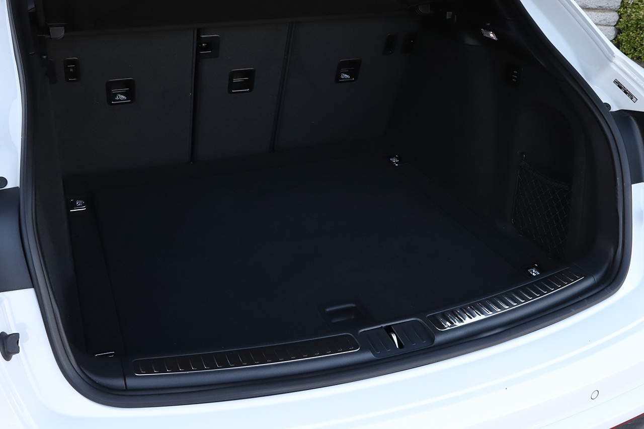 2023 Porsche MACAN null