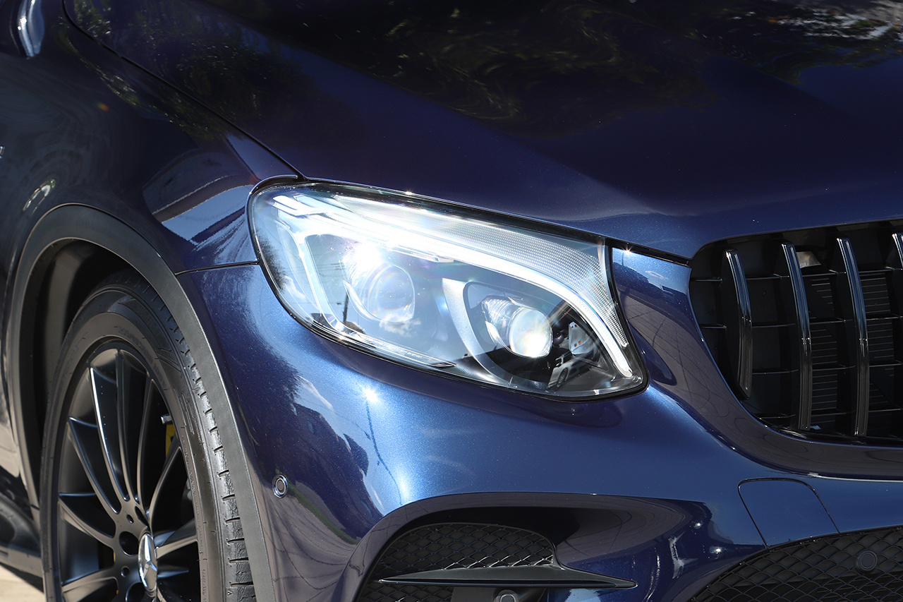 2017 Mercedes-AMG glc-class null