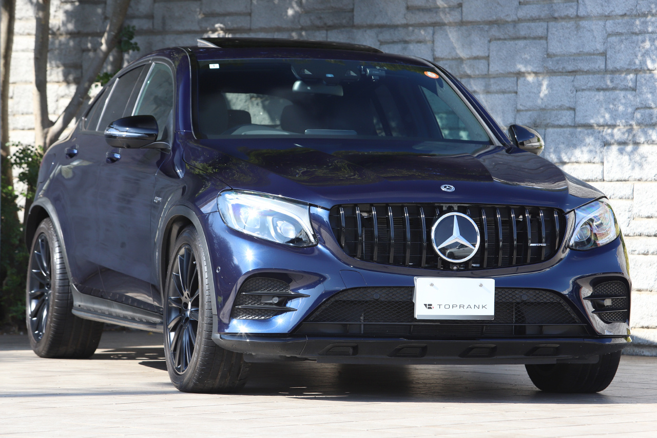 2017 Mercedes-AMG glc-class null