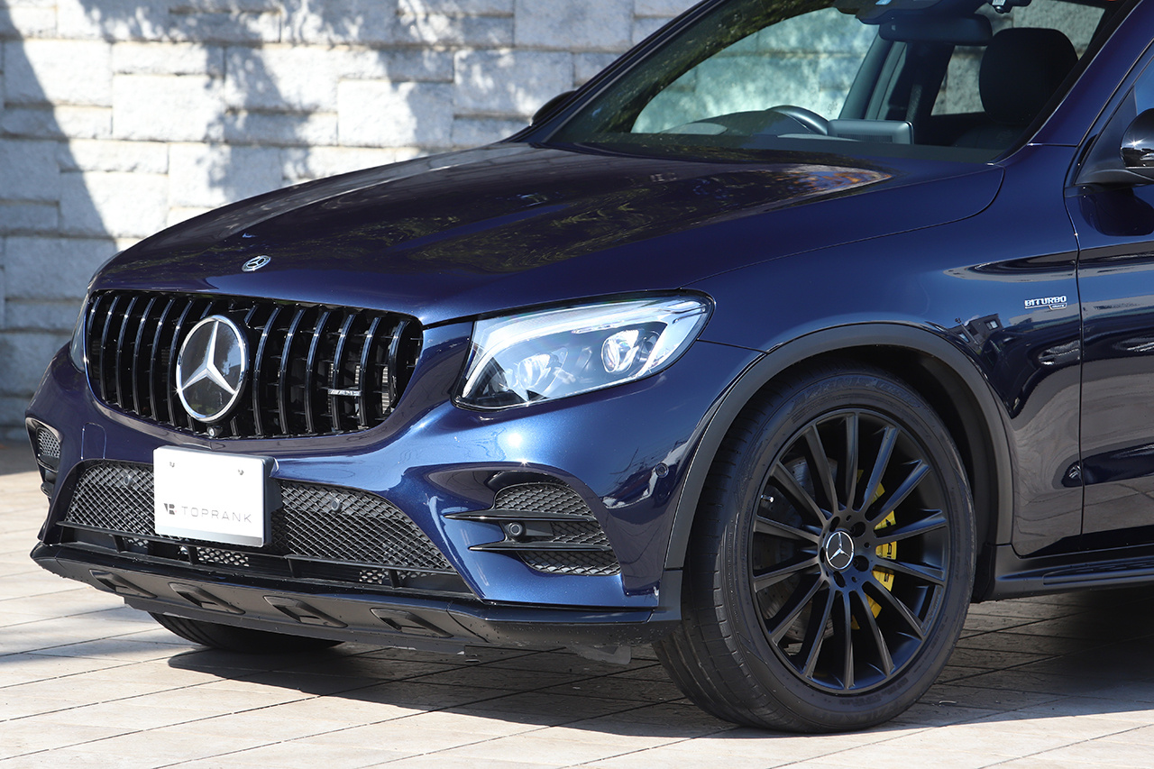 2017 Mercedes-AMG glc-class null