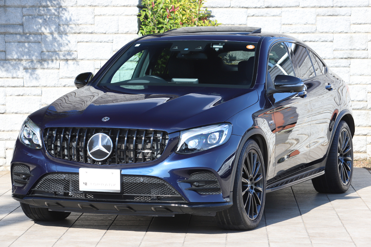 2017 Mercedes-AMG glc-class null