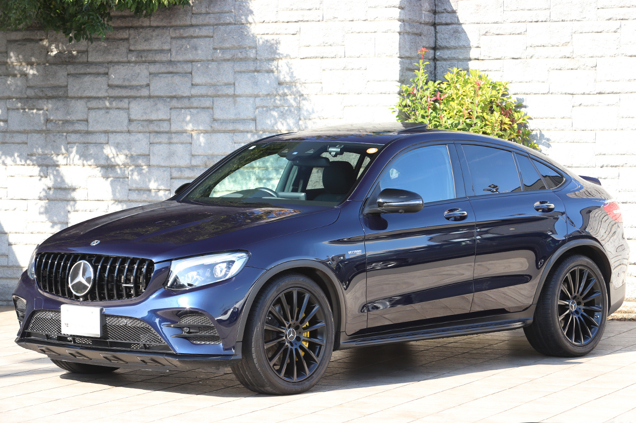 2017 Mercedes-AMG glc-class null