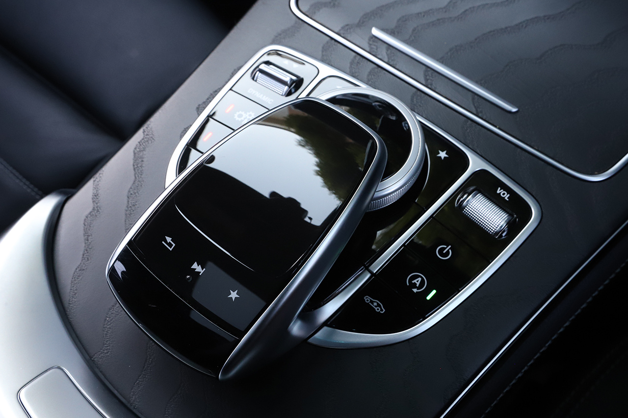 2017 Mercedes-AMG glc-class null