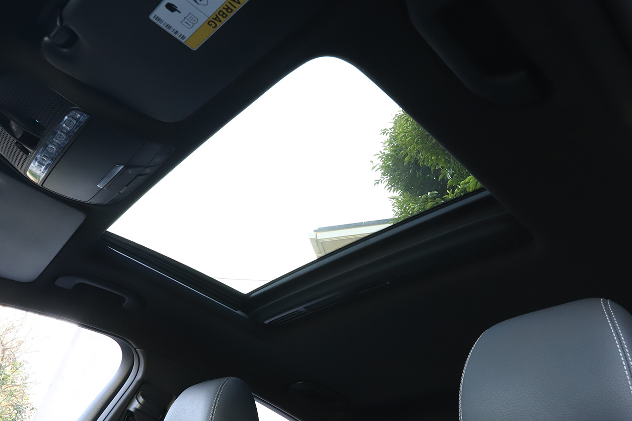 2017 Mercedes-AMG glc-class null