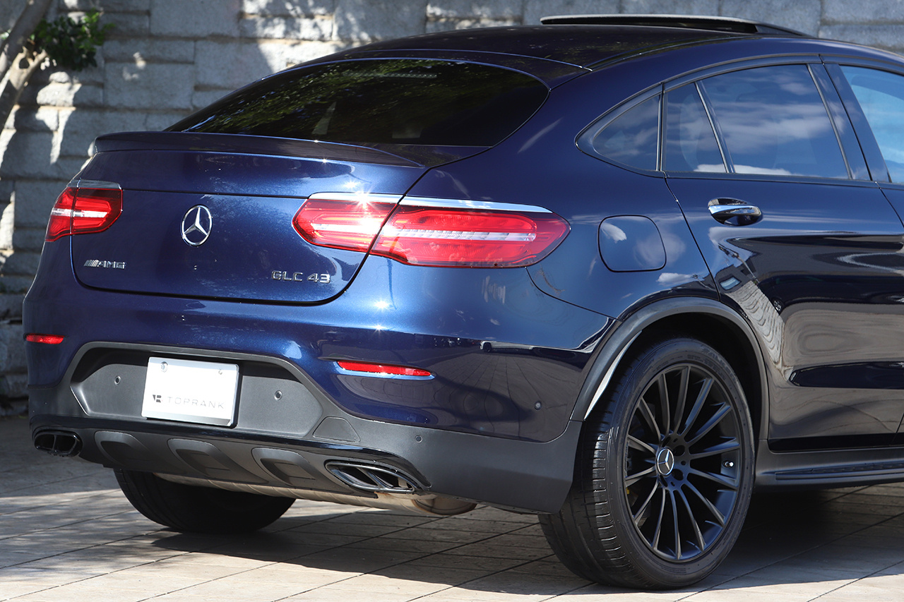 2017 Mercedes-AMG glc-class null