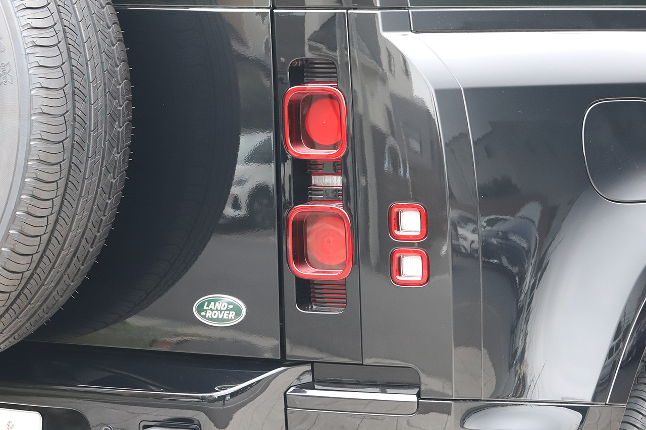 2023 Land Rover DEFENDER null