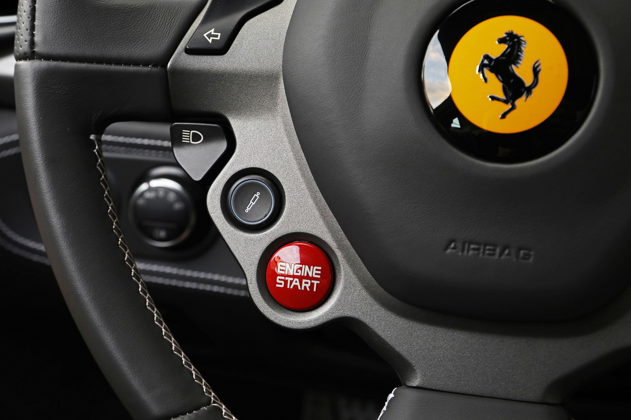 2011 Ferrari 458 ITALY null