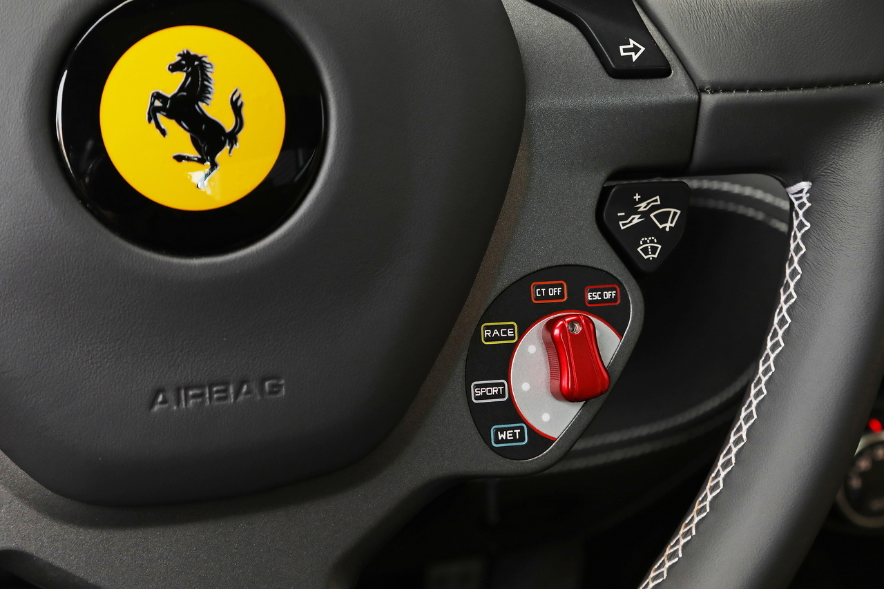 2011 Ferrari 458 ITALY null