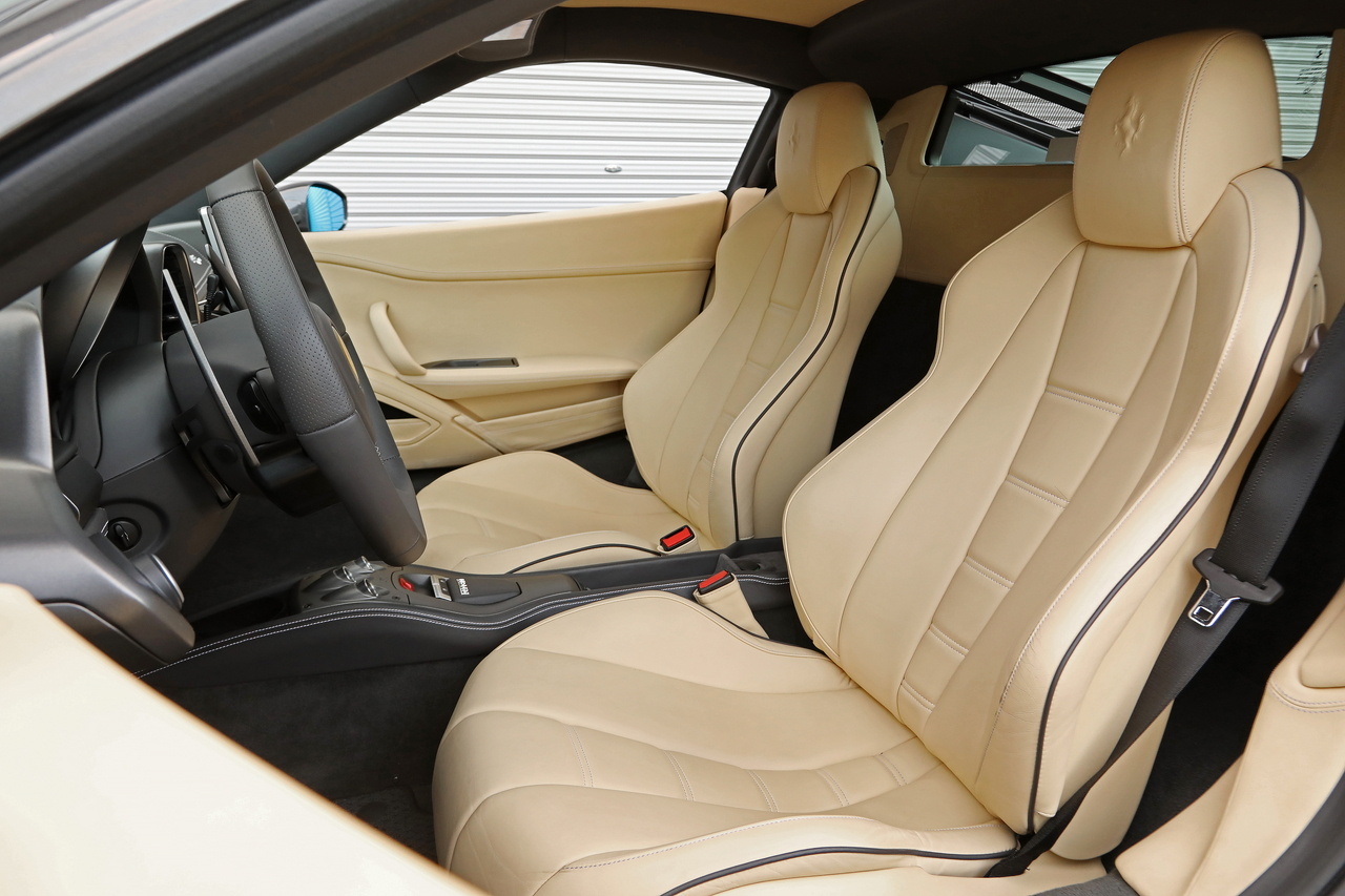 2011 Ferrari 458 ITALY null