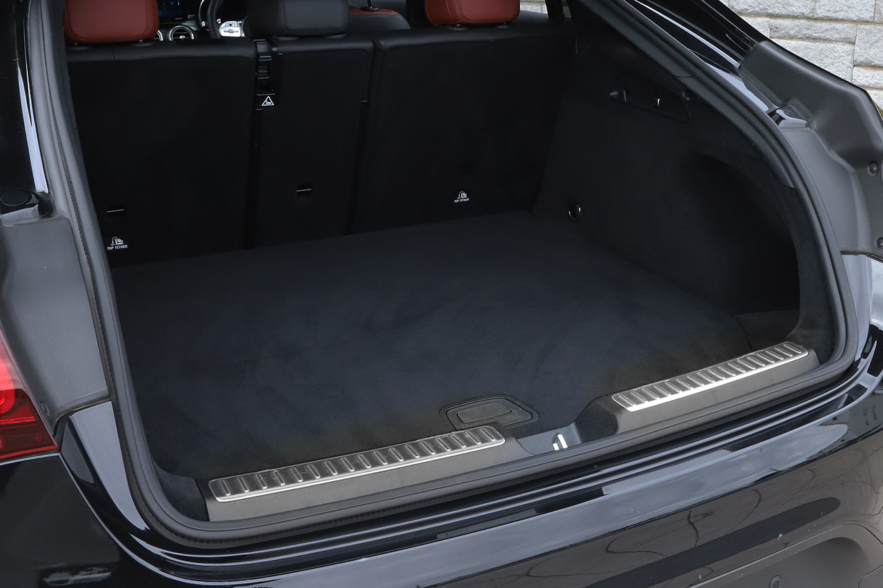 2020 Mercedes-AMG glc-class null