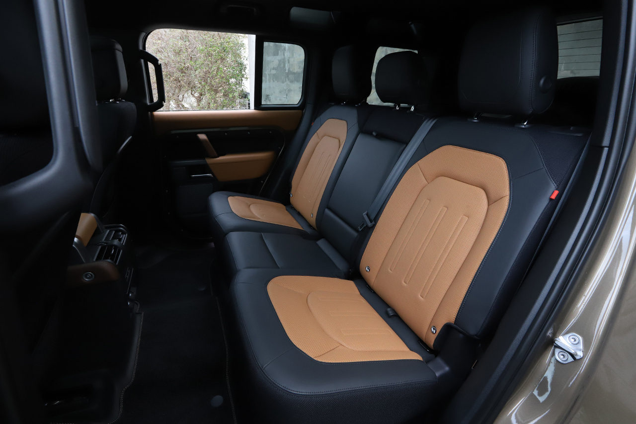 2023 Land Rover DEFENDER null