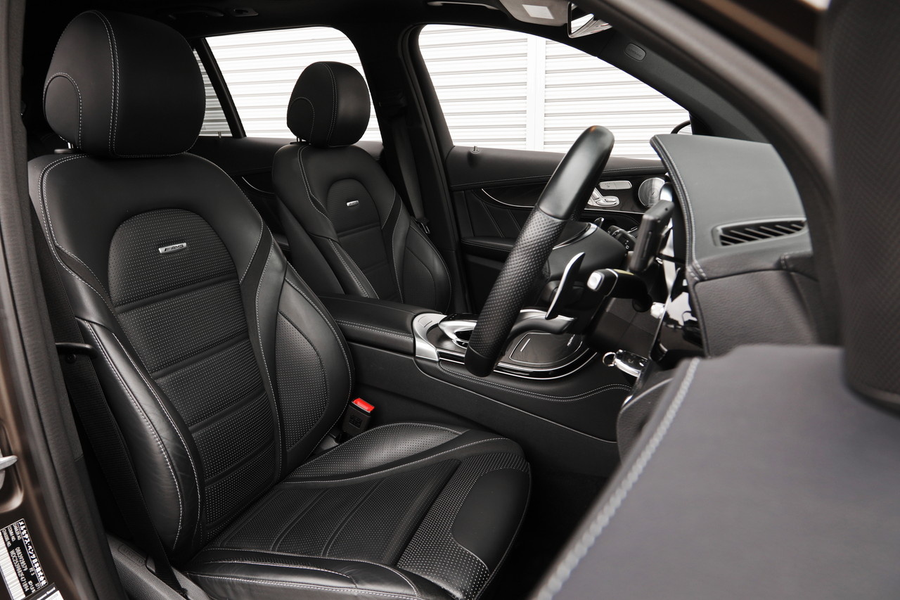 2018 Mercedes-AMG glc-class null