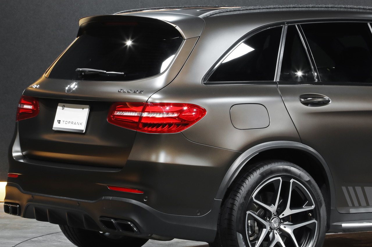2018 Mercedes-AMG glc-class null