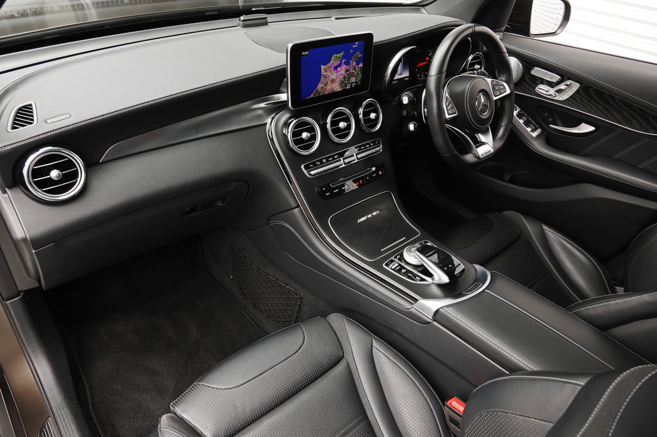 2018 Mercedes-AMG glc-class null